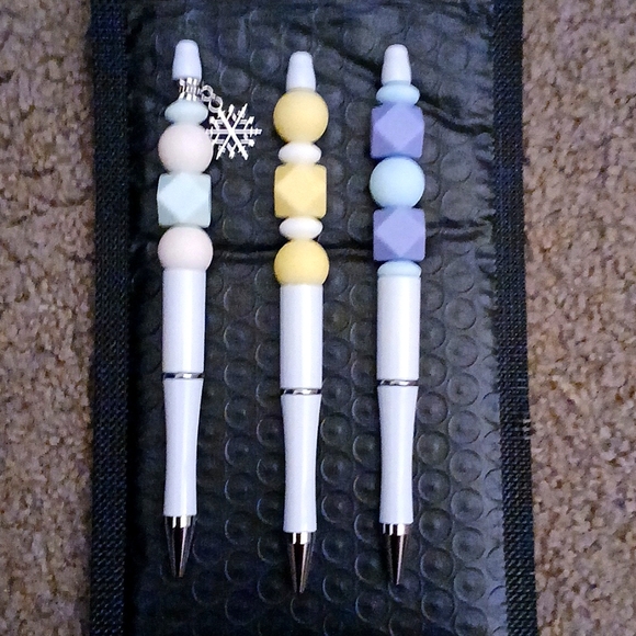 One of a kind, custom beadable pens. - Picture 1 of 4